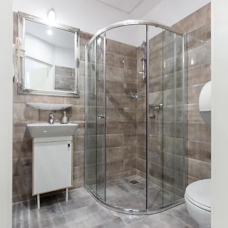 Sb Panzio 3* Budapeste