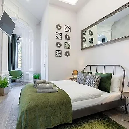Silver By Staymood Holidays 3*