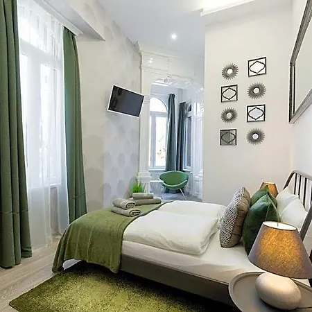 Hotel Silver By Staymood Holidays