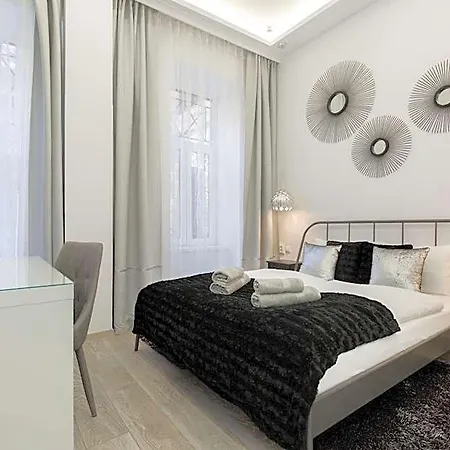 Silver By Staymood Holidays 부다페스트